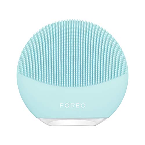 FOREO LUNA mini 3 Silicone Facial Cleansing Brush for All Skin Types Mint, Ultra-hygienic, 30-sec Glow Boost Mode, 12 Intensities, 400 uses/USB Charge, App-connected, 2-year Warranty